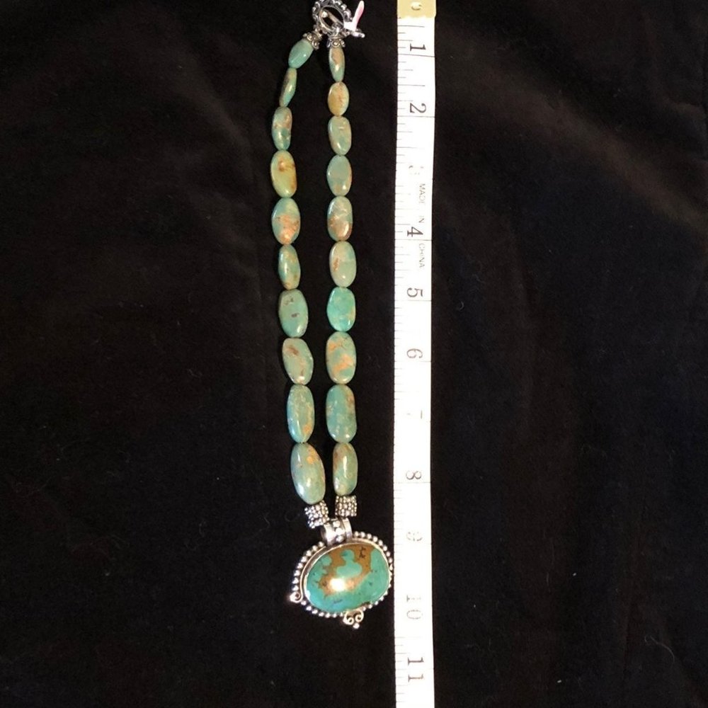 Artisan Crafted Turquoise and Silver Necklace - Picture 5 of 7